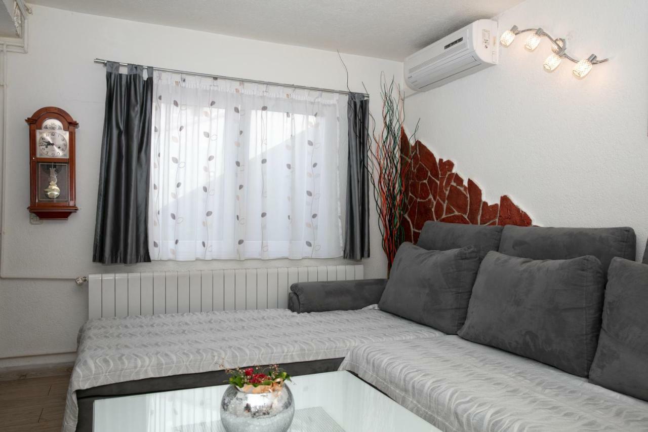 Appartement David I Rino à Brela Extérieur photo