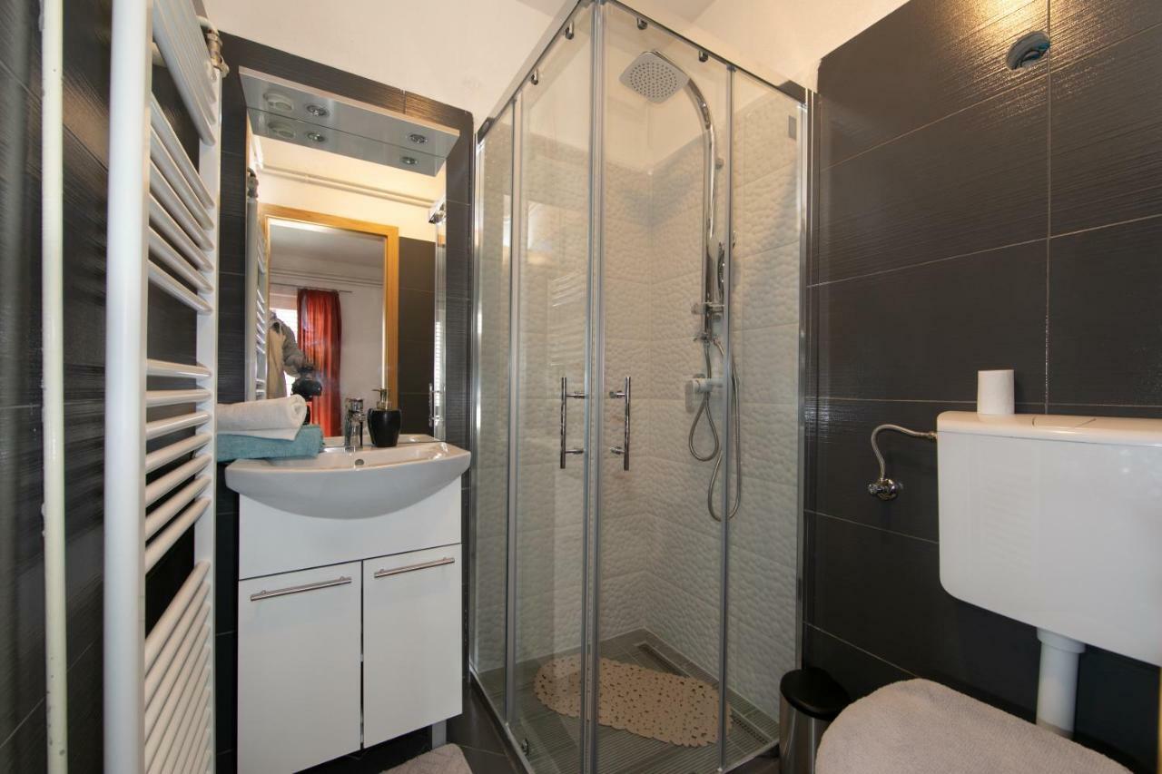 Appartement David I Rino à Brela Extérieur photo